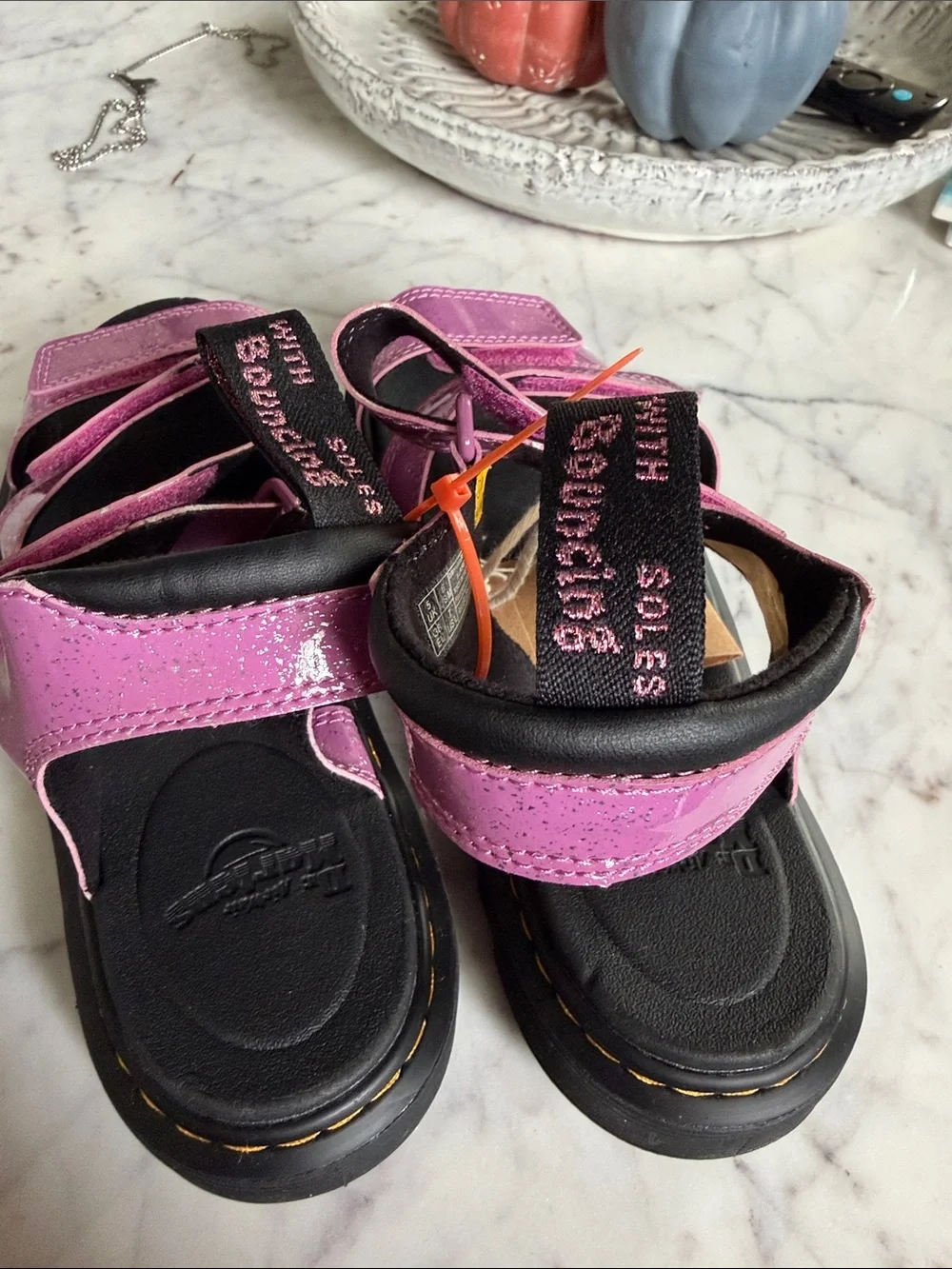 NWT Dr. Martens Airwalk Jr. Klaire Pink Glitter Velcro Sandals Ladies 7